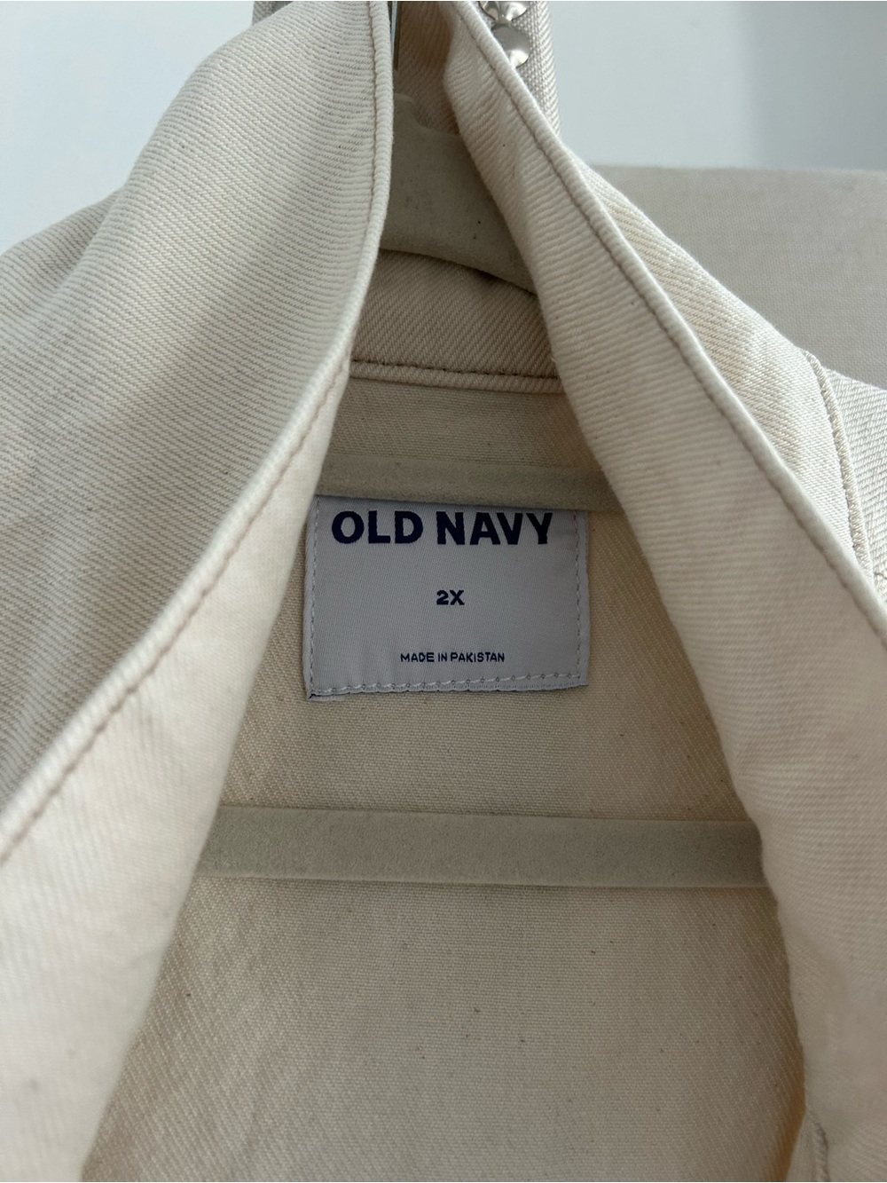 Old Navy studded jean jacket 2X - Picture 5 of 7